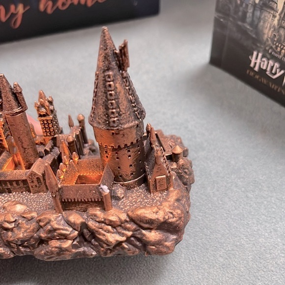 Harry Potter Hogwarts desk accessories castle mug sticker book and sign - Picture 9 of 12